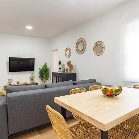 Cozy & Modern Apartment Malaga